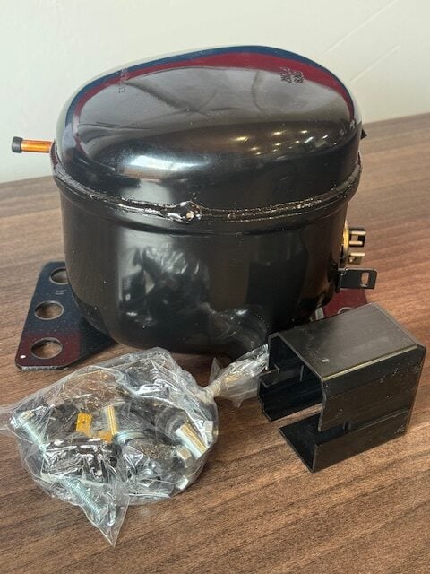 Fridge Compressor 1/6 Hp R600A (Cmp68600)